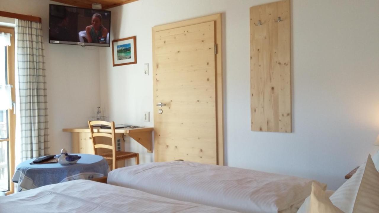 Gaestehaus Attenhauser Unterammergau Eksteriør billede